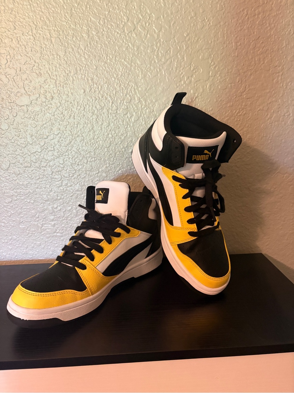 Puma Rebound Lay‑Up Mid. Black & Yellow